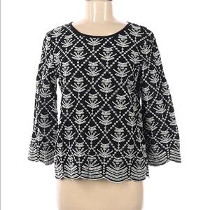 Gap Long Sleeve Black & White Embroidered Top Size Small